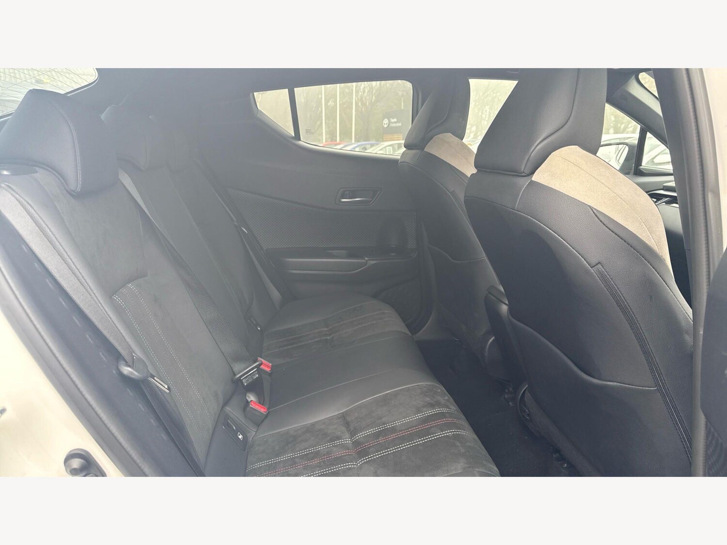 Used Toyota C-HR 2023 for sale - 78020162: Photo 14