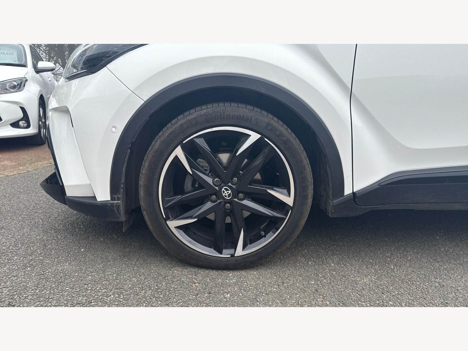 Used Toyota C-HR 2023 for sale - 78020162: Photo 23