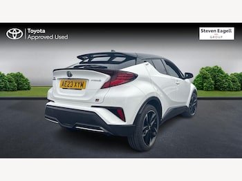 Used Toyota C-HR 2023 for sale - 78020162: Photo