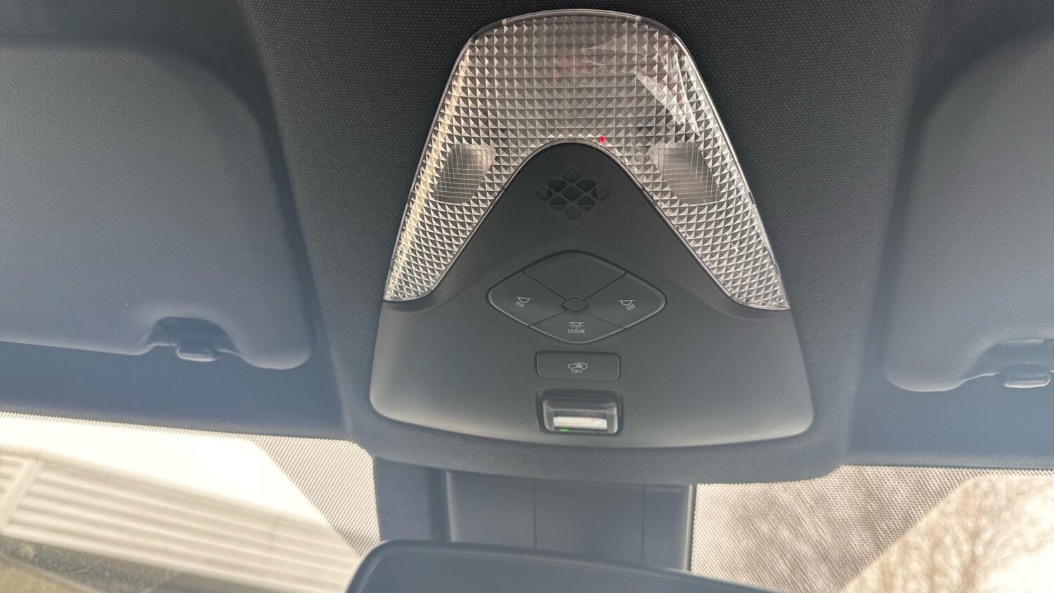 Used Toyota C-HR 2023 for sale - 78020162: Photo 39