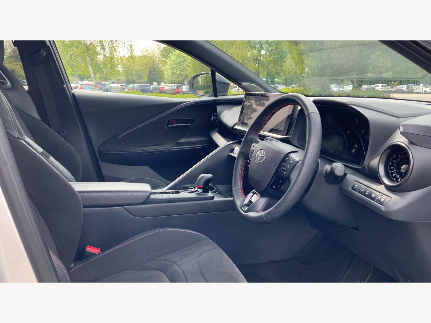 Used Toyota C-HR 2024 for sale - 76020678: Photo 13