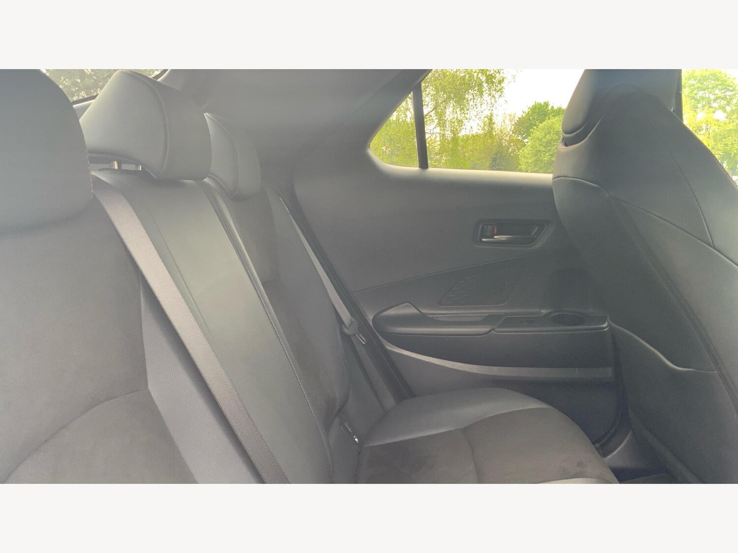 Used Toyota C-HR 2024 for sale - 76020678: Photo 14