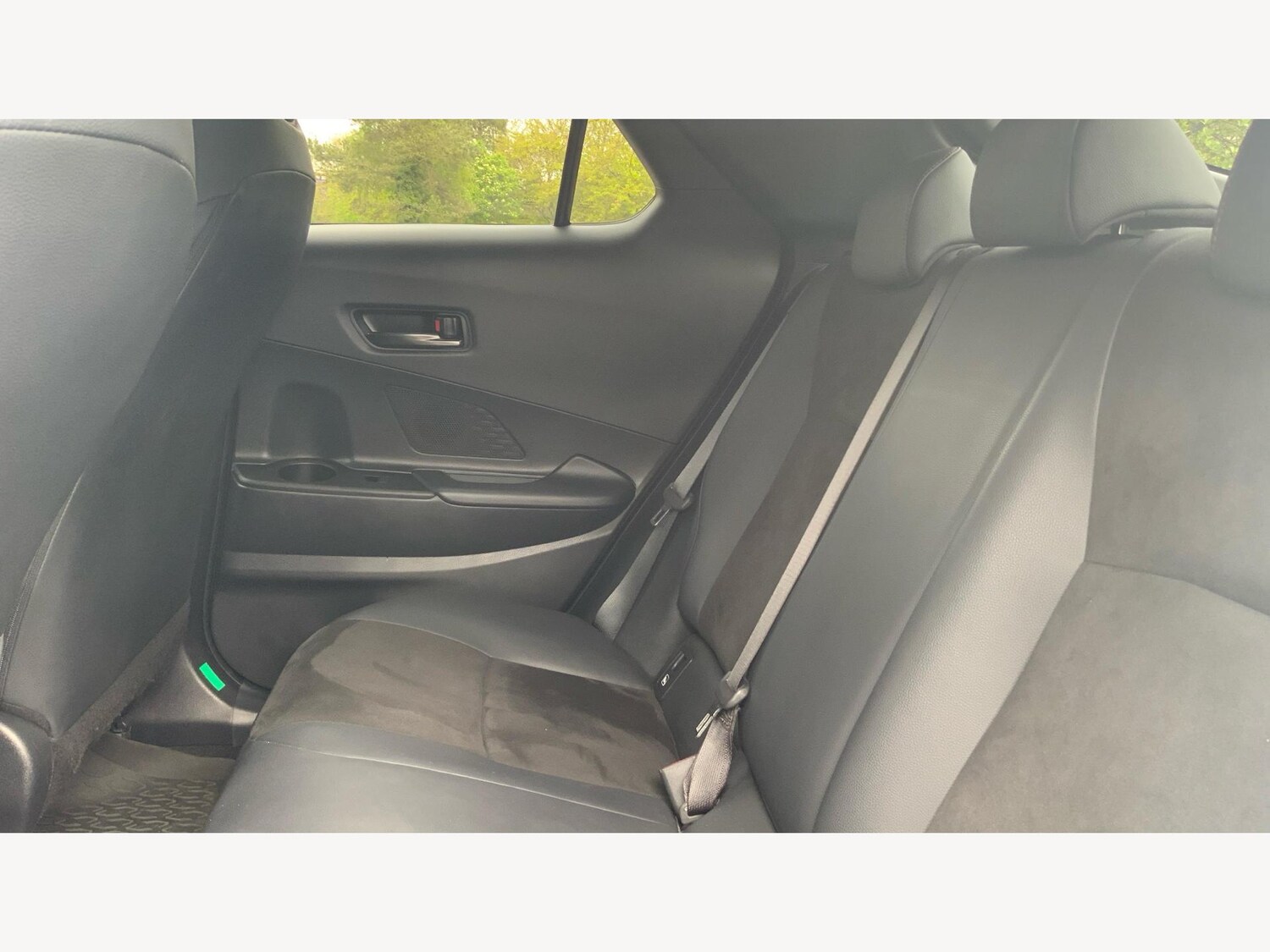 Used Toyota C-HR 2024 for sale - 76020678: Photo 15