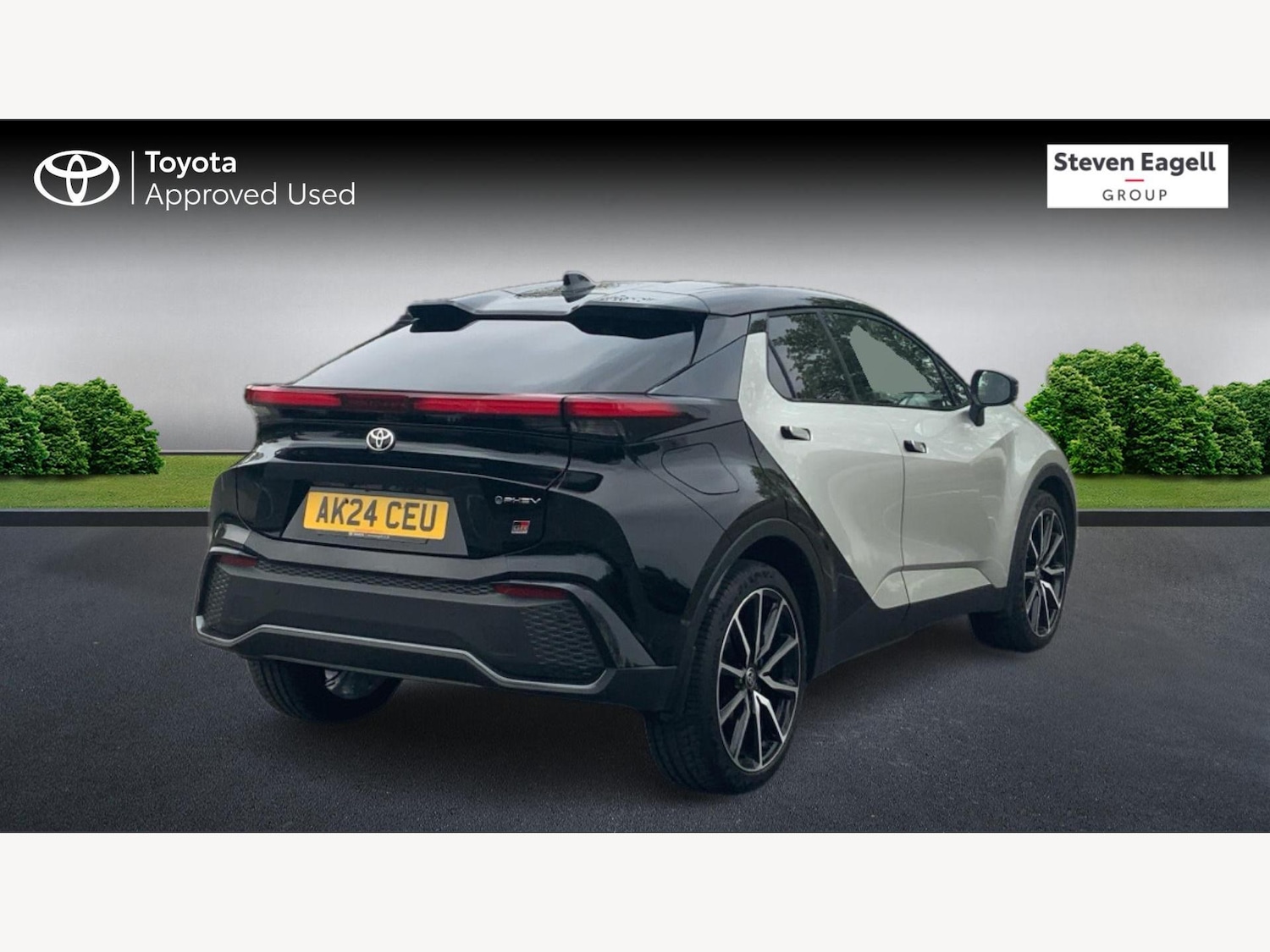 Used Toyota C-HR 2024 for sale - 76020678: Photo 2