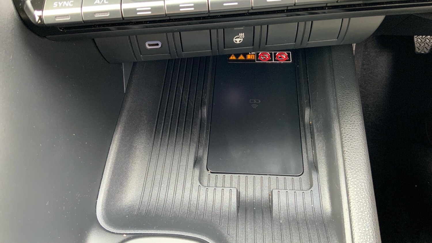 Used Toyota C-HR 2024 for sale - 76020678: Photo 35