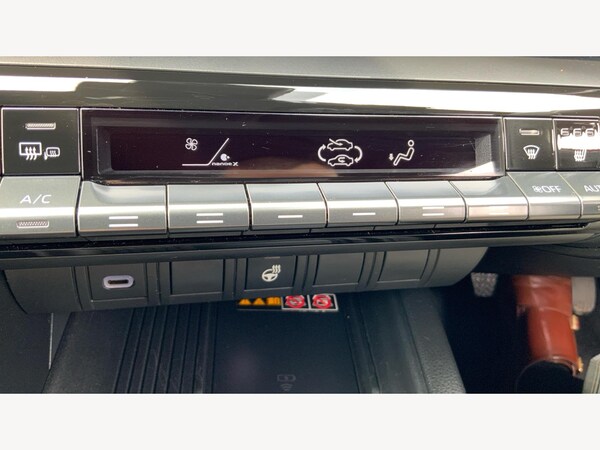 Used Toyota C-HR 2024 for sale - 76020678: Photo 36