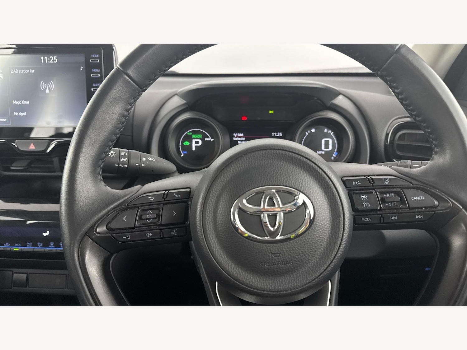 Used Toyota Yaris Cross 2023 for sale - 77098173: Photo 10