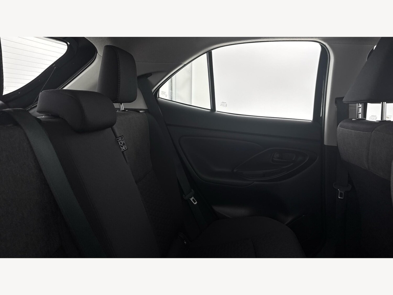 Used Toyota Yaris Cross 2023 for sale - 77098173: Photo 14