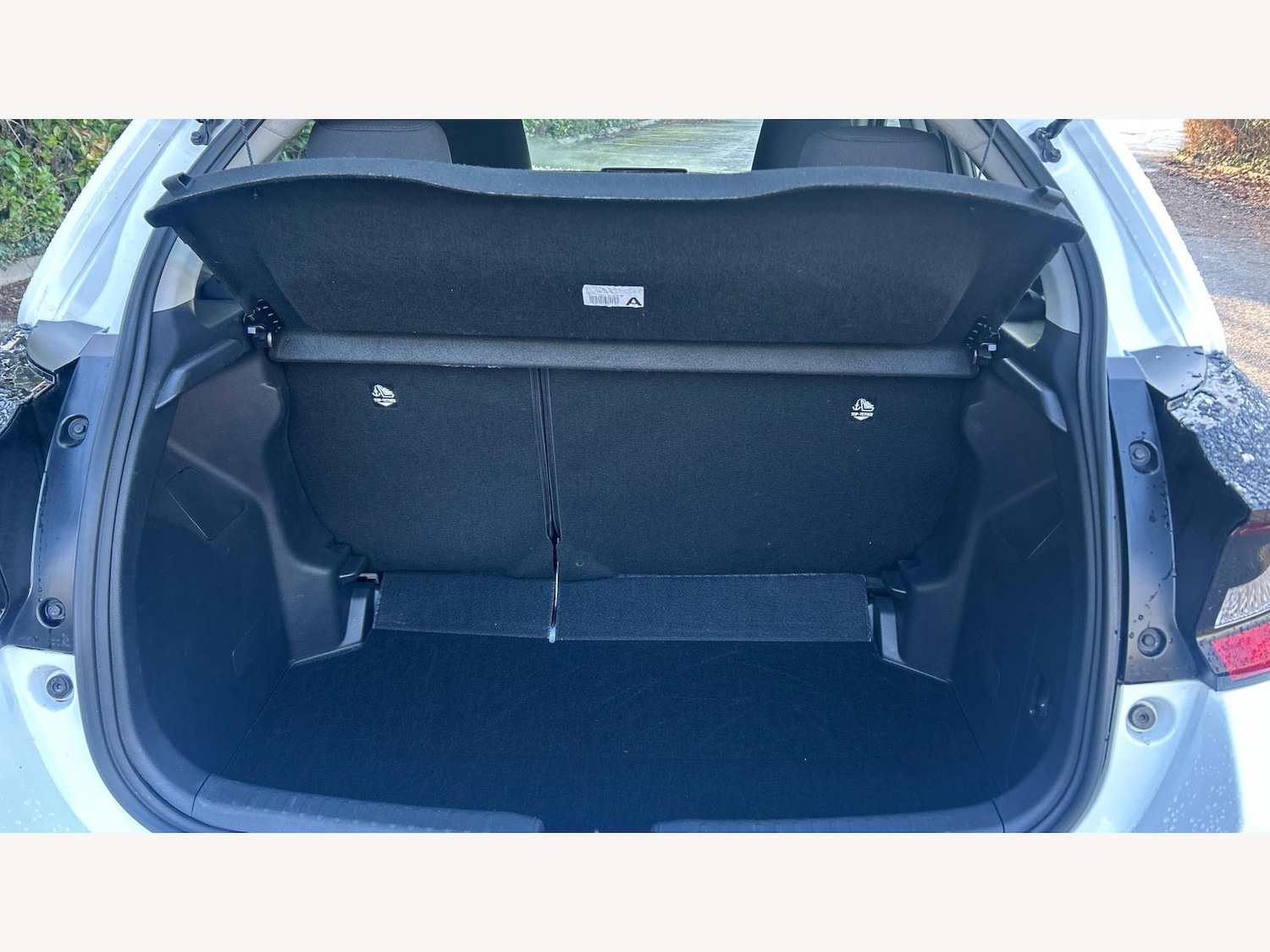 Used Toyota Yaris 2024 for sale - 77081555: Photo 16