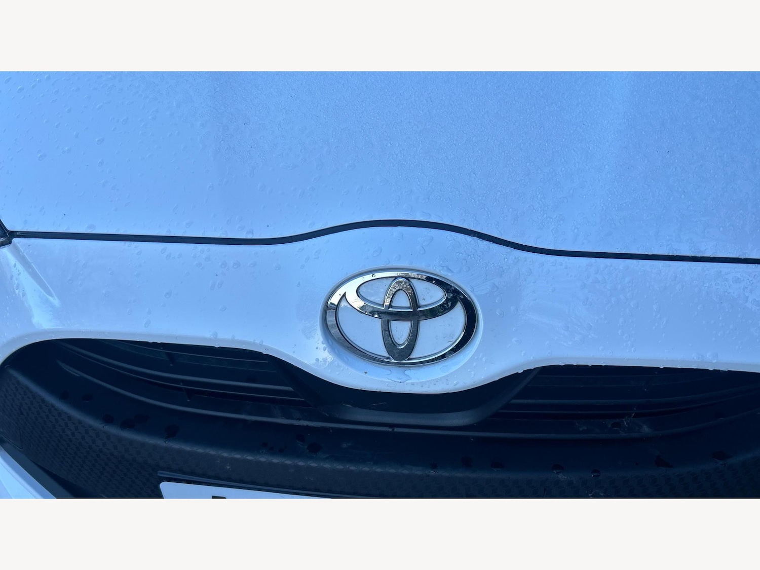 Used Toyota Yaris 2024 for sale - 77081555: Photo 24