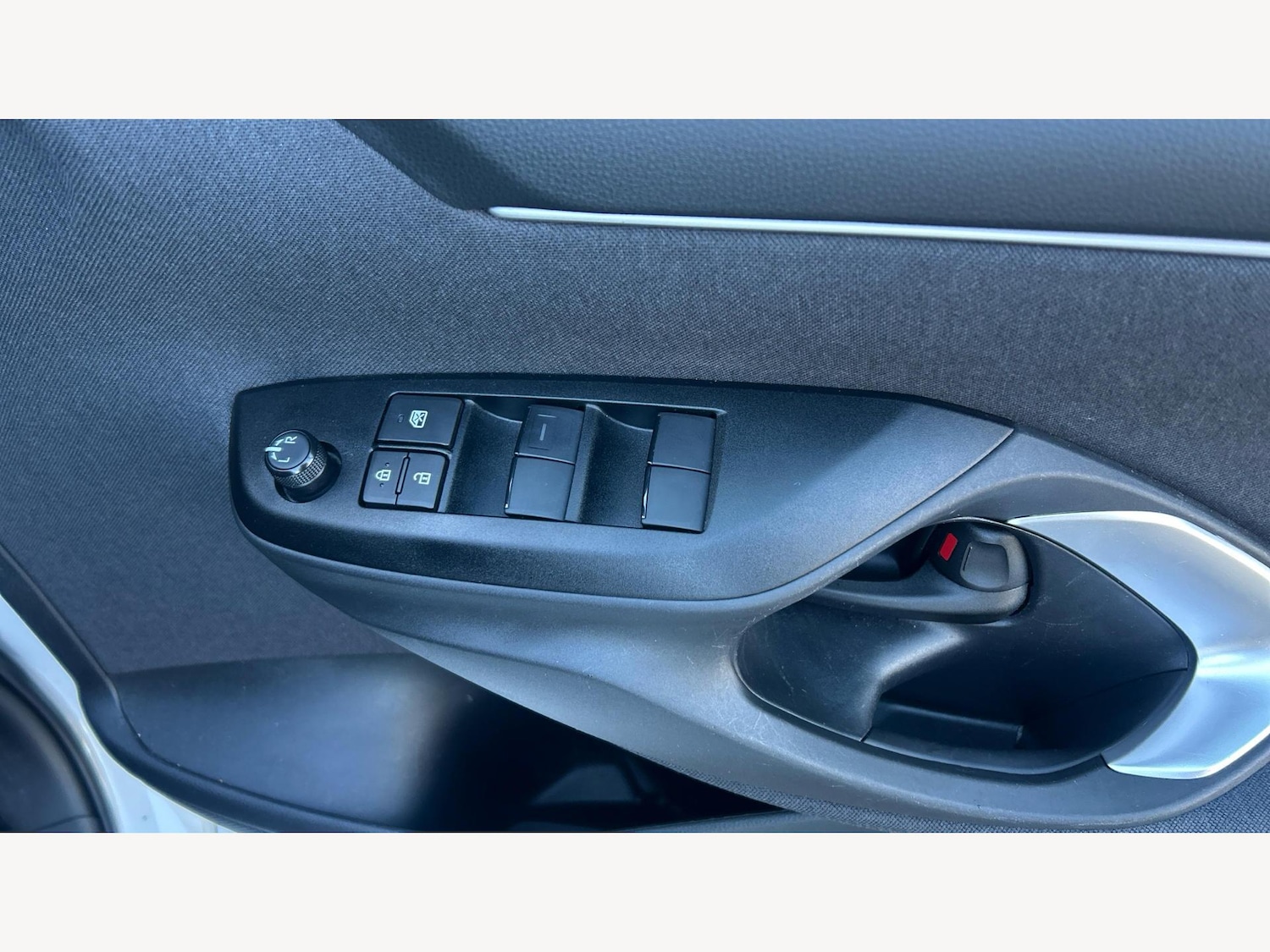 Used Toyota Yaris 2024 for sale - 77081555: Photo 26