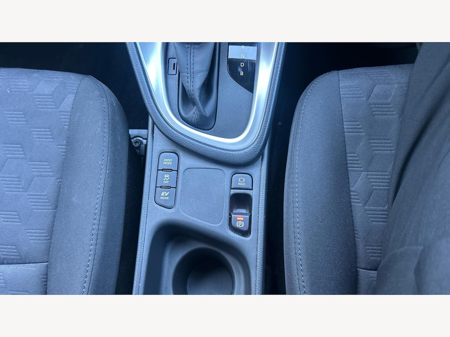 Used Toyota Yaris 2024 for sale - 77081555: Photo 30