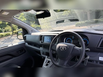 Used Toyota ProAce 2023 for sale - 75588847: Photo
