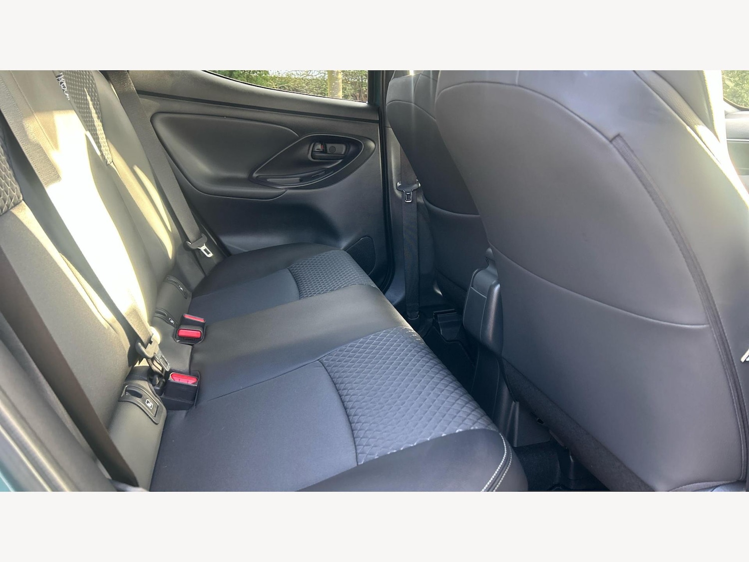 Used Toyota Yaris 2025 for sale - 77021255: Photo 14