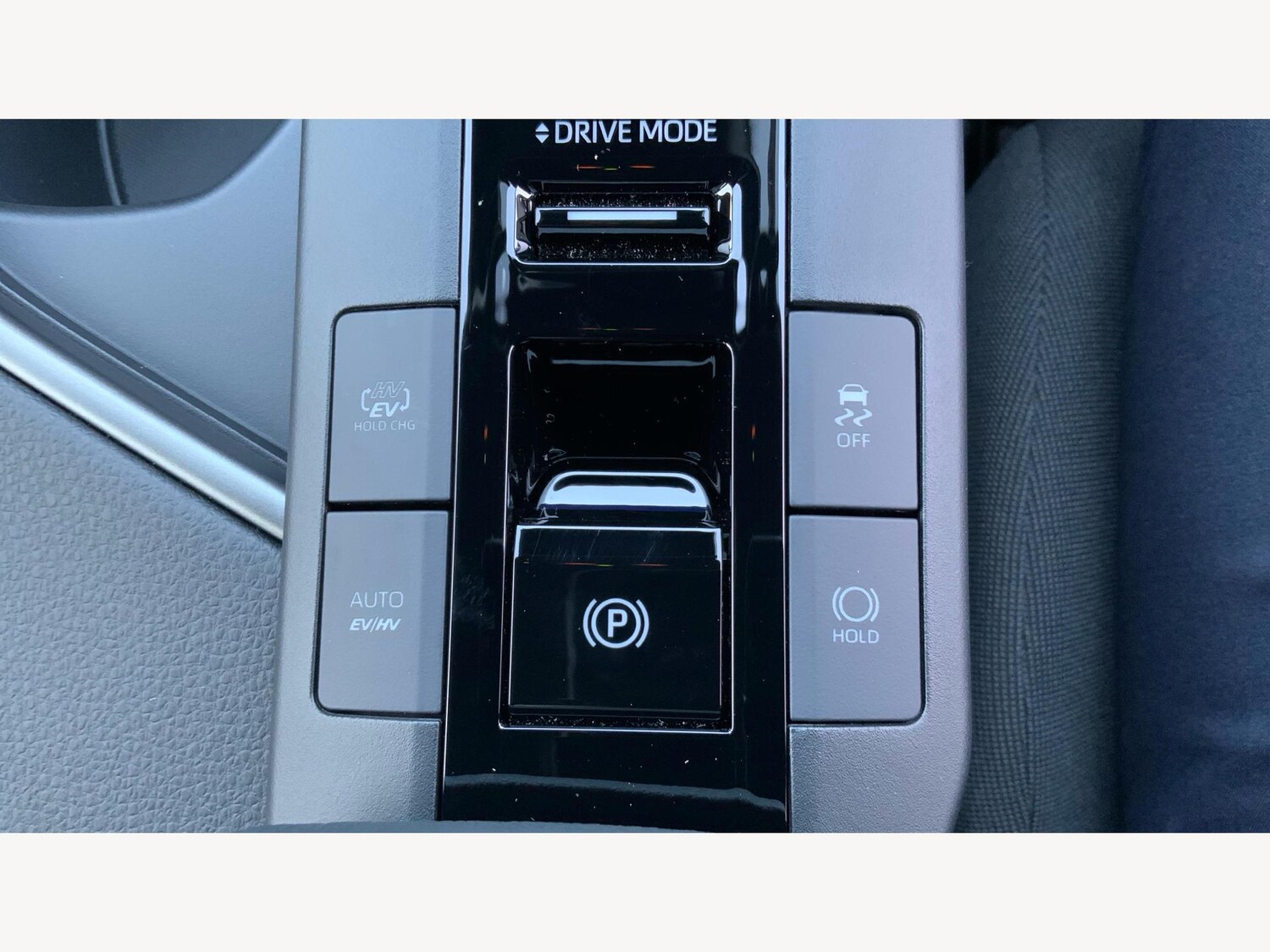 Used Toyota C-HR for sale - 77612215: Photo 22