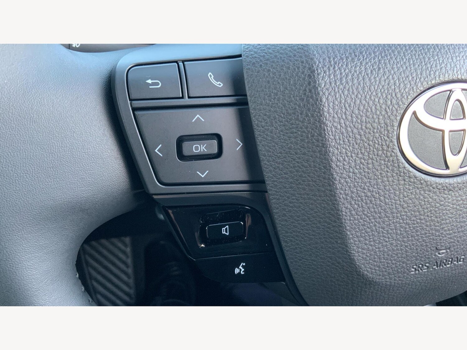 Used Toyota C-HR for sale - 77612215: Photo 26