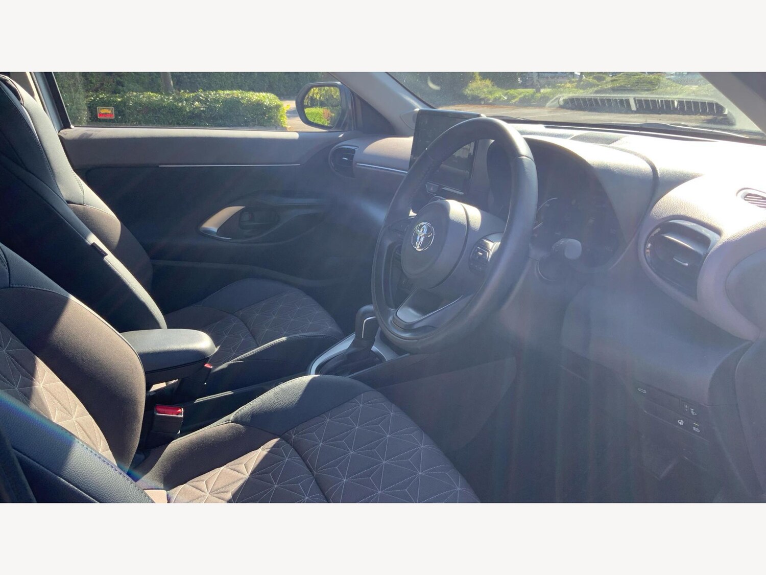 Used Toyota Yaris Cross 2022 for sale - 76043051: Photo 13