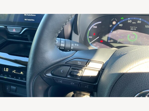 Used Toyota Yaris Cross 2022 for sale - 76043051: Photo 34