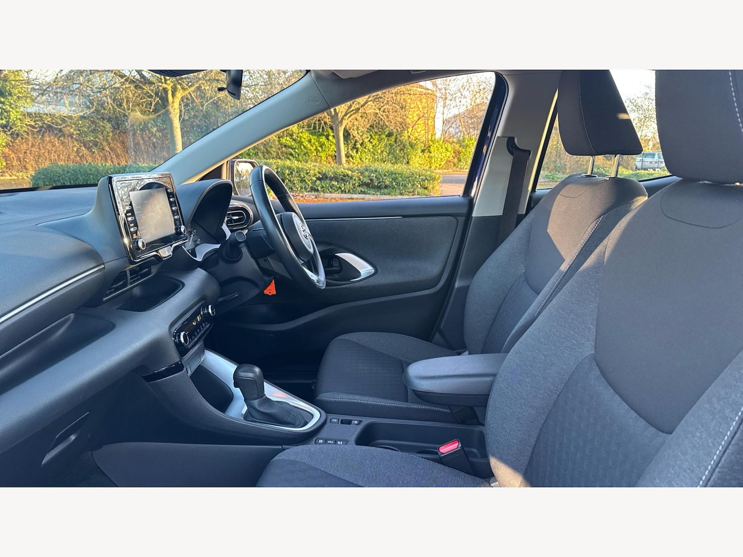 Used Toyota Yaris 2021 for sale - 76715412: Photo 12