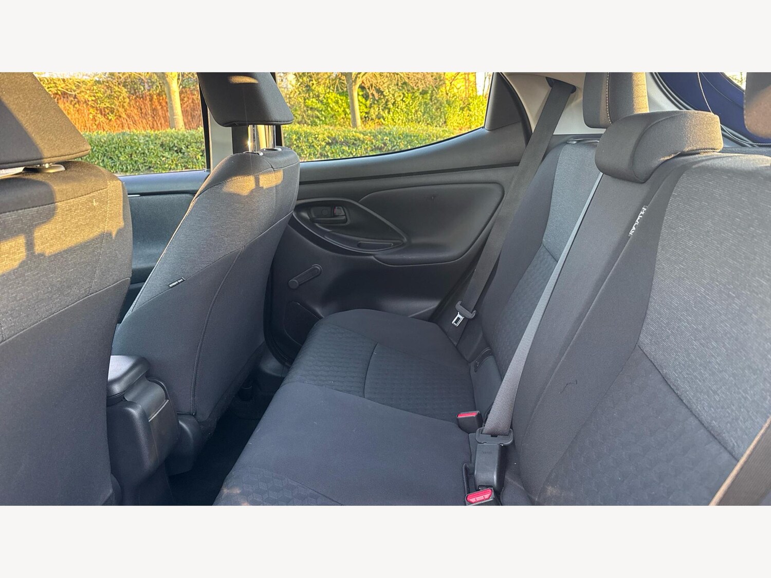 Used Toyota Yaris 2021 for sale - 76715412: Photo 15