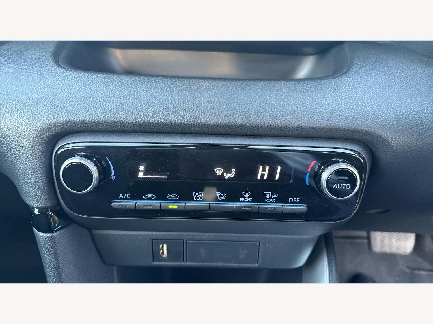 Used Toyota Yaris 2021 for sale - 76715412: Photo 28