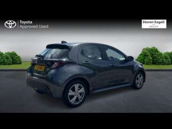 Used Toyota Yaris 2025 for sale - 74809880: Photo