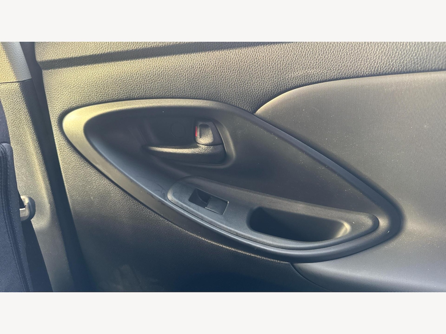 Used Toyota Yaris 2025 for sale - 77203968: Photo 27