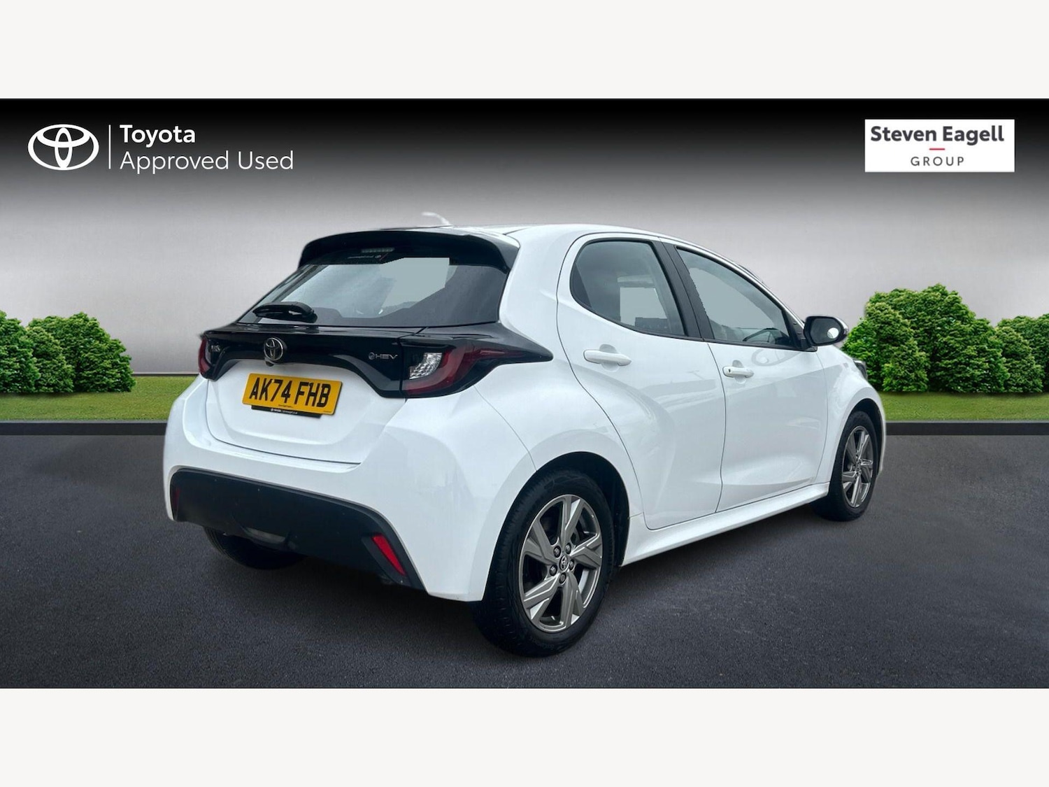 Used Toyota Yaris 2024 for sale - 78058417: Photo 2