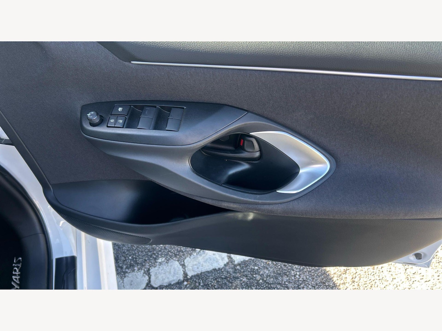 Used Toyota Yaris 2024 for sale - 78058417: Photo 25