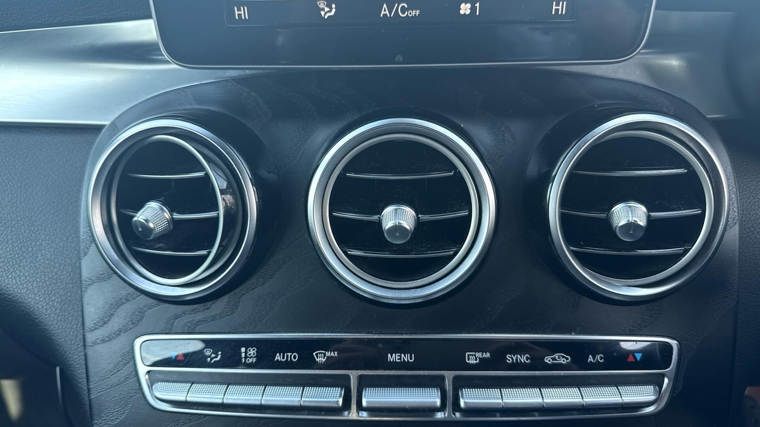 Used Mercedes-Benz GLC 2018 for sale - 77908576: Photo 36