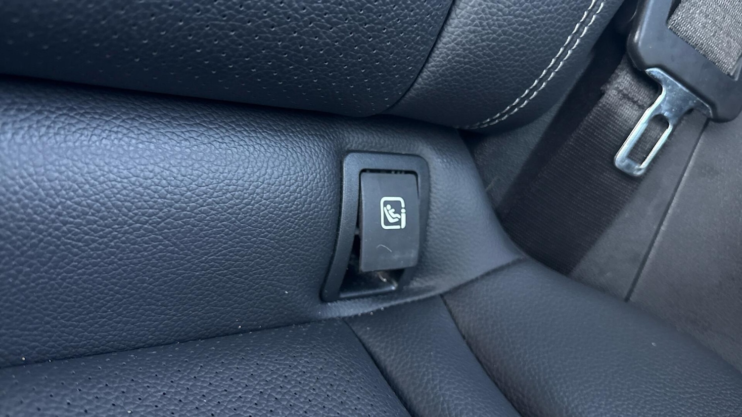 Used Mercedes-Benz GLC 2018 for sale - 77908576: Photo 46