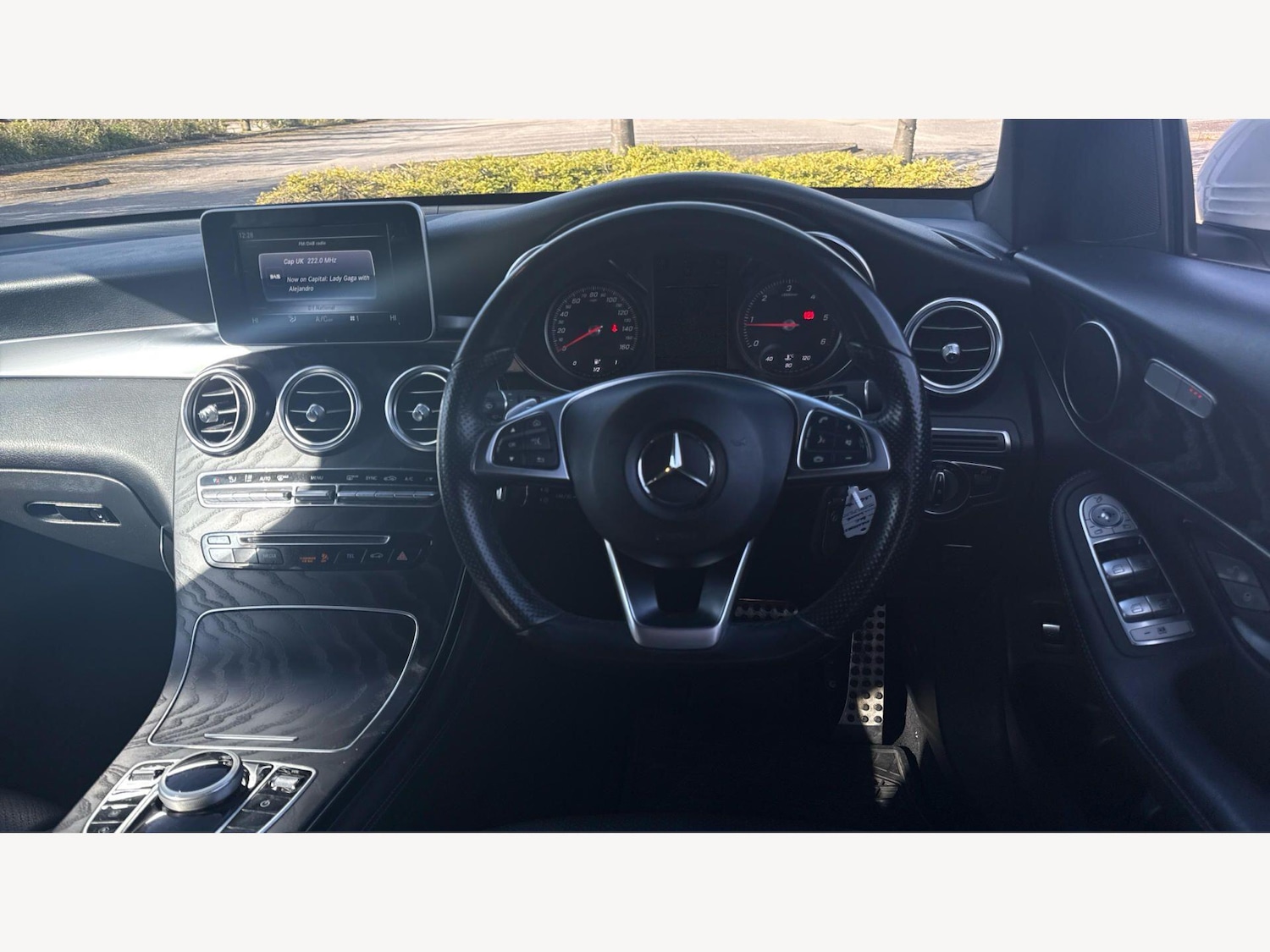 Used Mercedes-Benz GLC 2018 for sale - 77908576: Photo 7