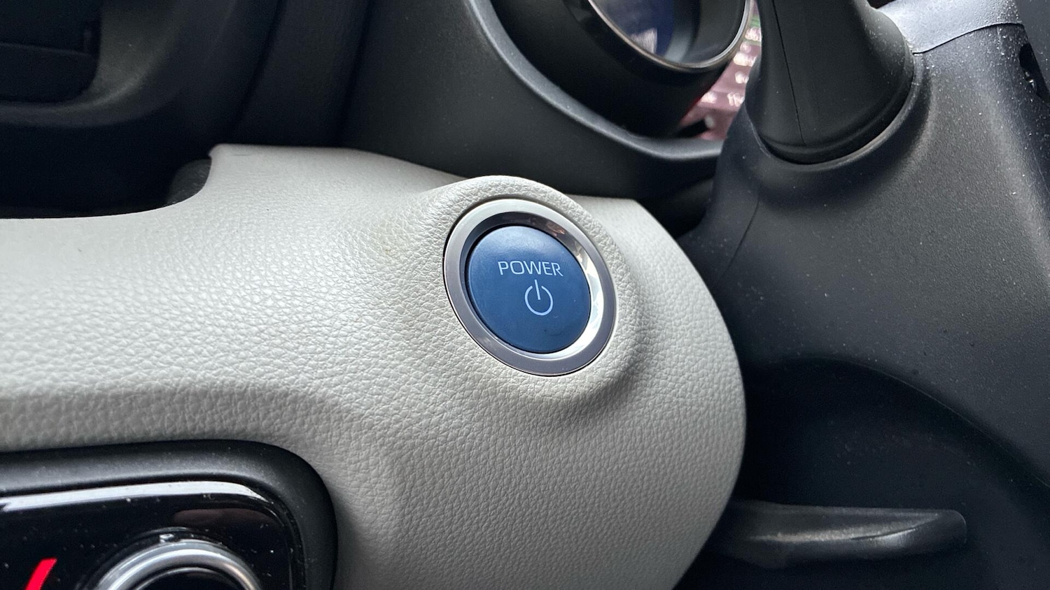 Used Toyota Yaris 2022 for sale - 76423680: Photo 41