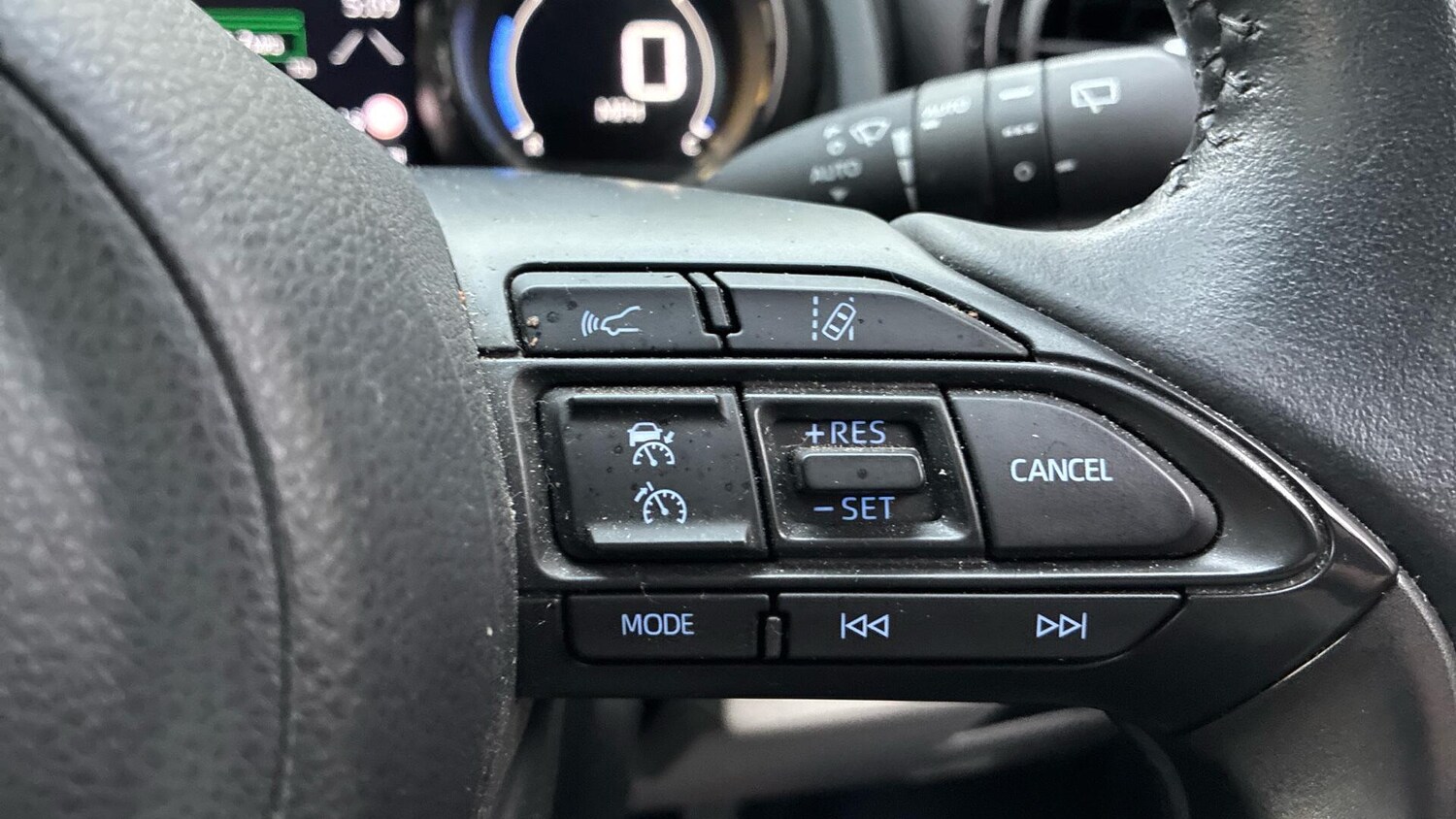 Used Toyota Yaris 2022 for sale - 76423680: Photo 42