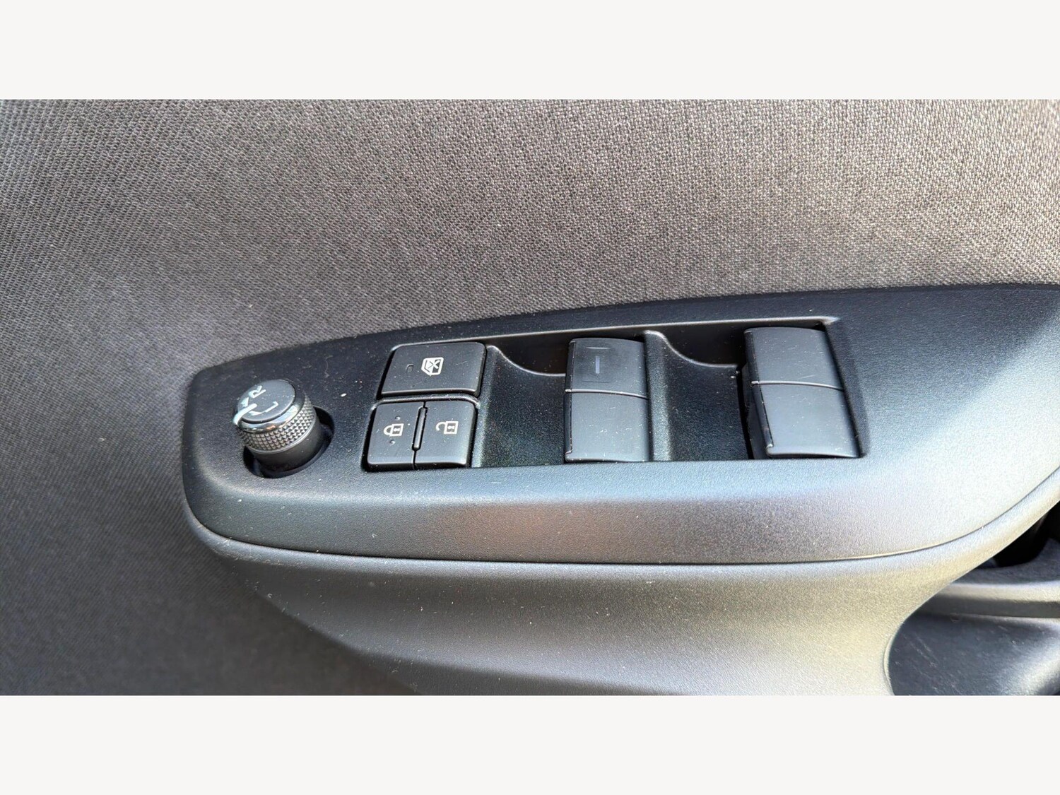 Used Toyota Yaris Cross for sale - 78215023: Photo 31