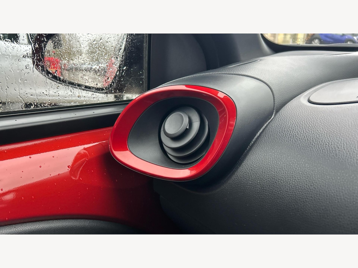 Used Toyota Aygo X 2023 for sale - 76671502: Photo 31