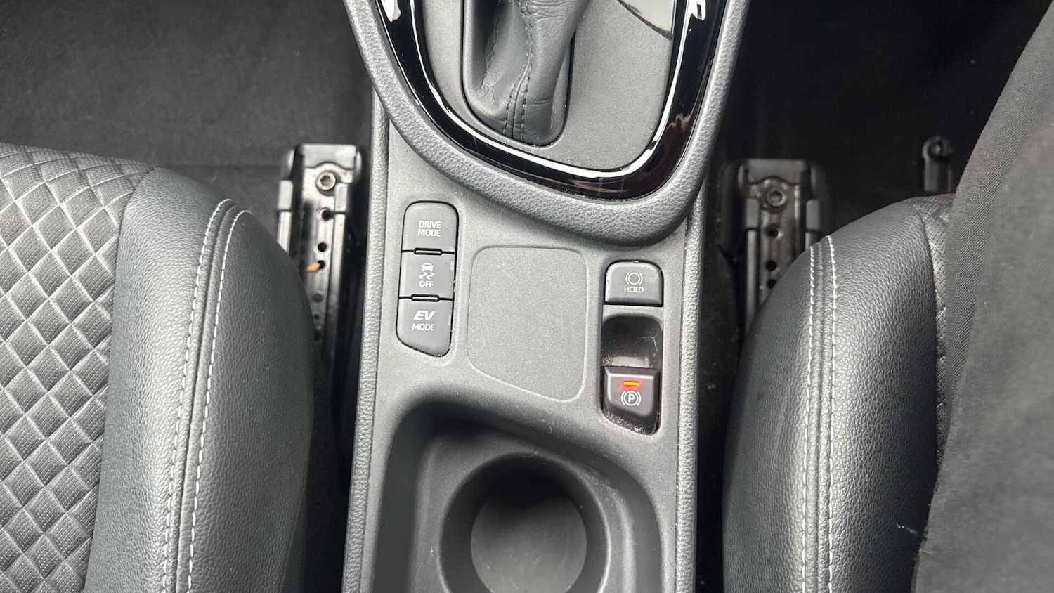 Used Toyota Yaris 2022 for sale - 77314994: Photo 39