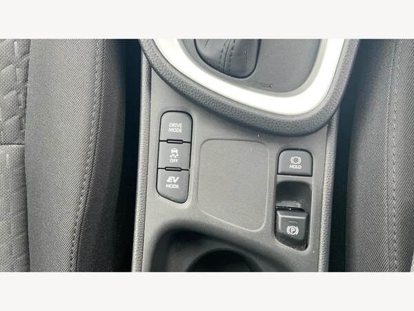 Used Toyota Yaris Cross 2024 for sale - 76247165: Photo 32