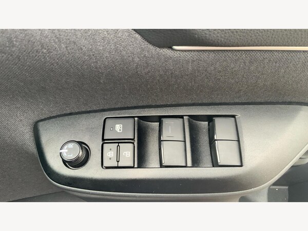 Used Toyota Yaris Cross 2024 for sale - 76247165: Photo 36