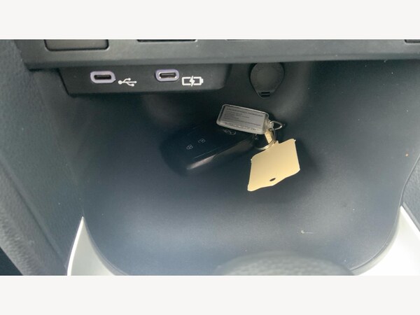 Used Toyota Yaris Cross 2024 for sale - 76247165: Photo 39