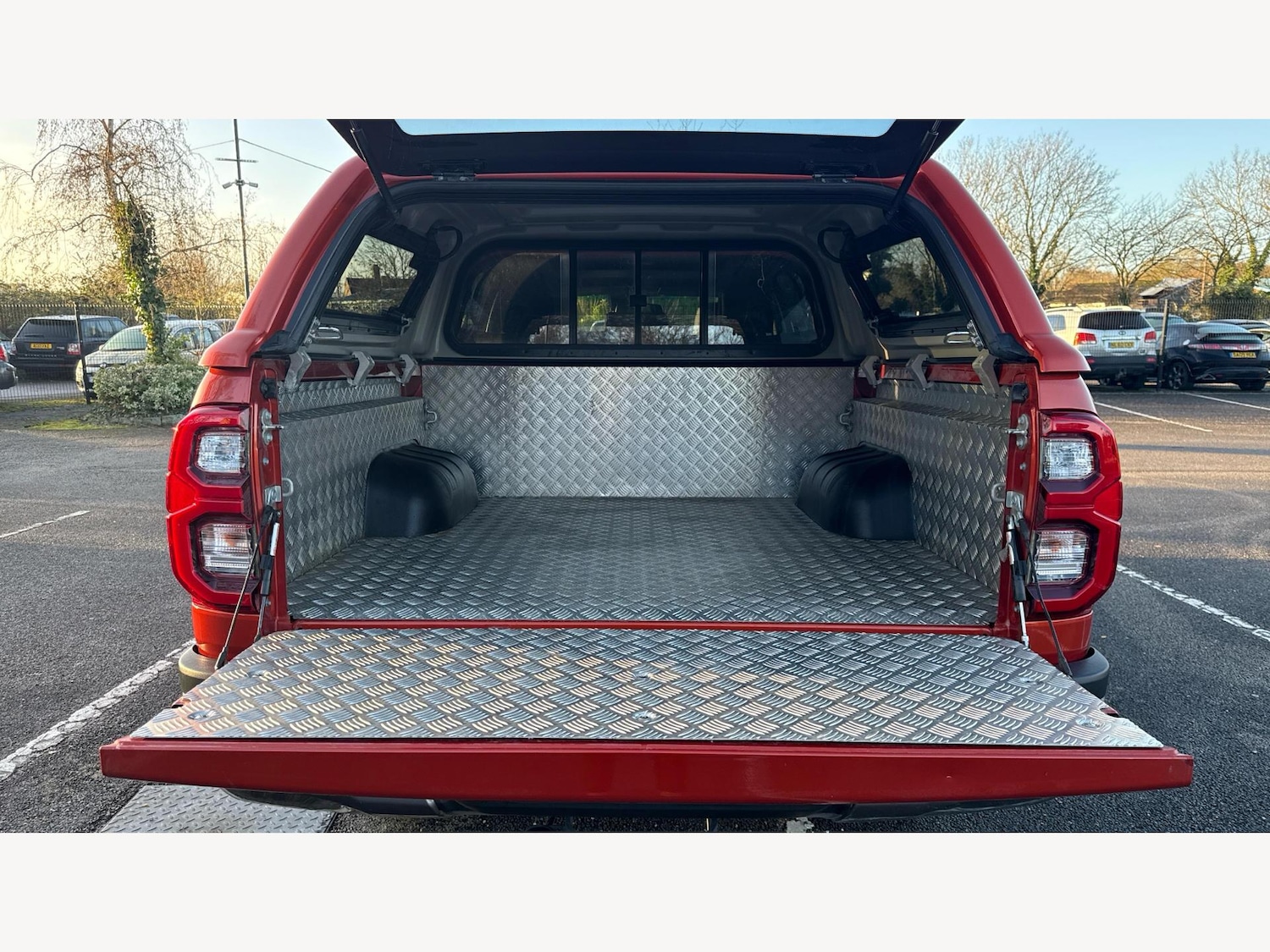 Used Toyota Hilux 2023 for sale - 77216020: Photo 16