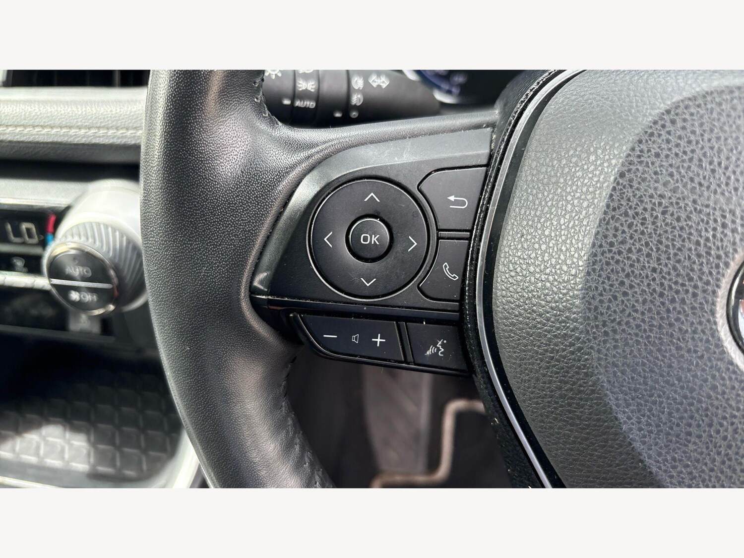 Used Toyota RAV4 for sale - 78214148: Photo 40