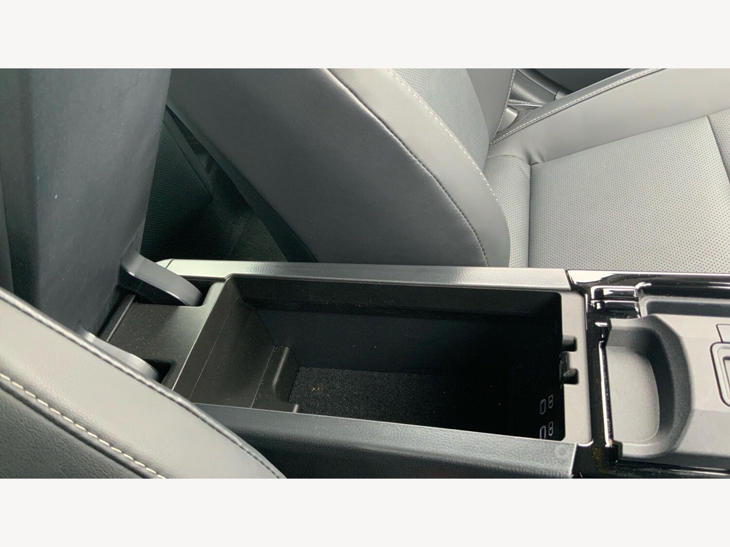 Used Toyota Prius 2024 for sale - 77768727: Photo 25