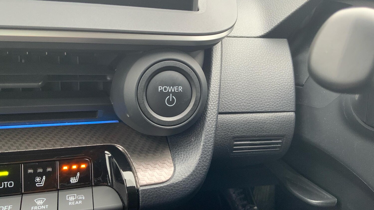 Used Toyota Prius 2024 for sale - 77768727: Photo 33