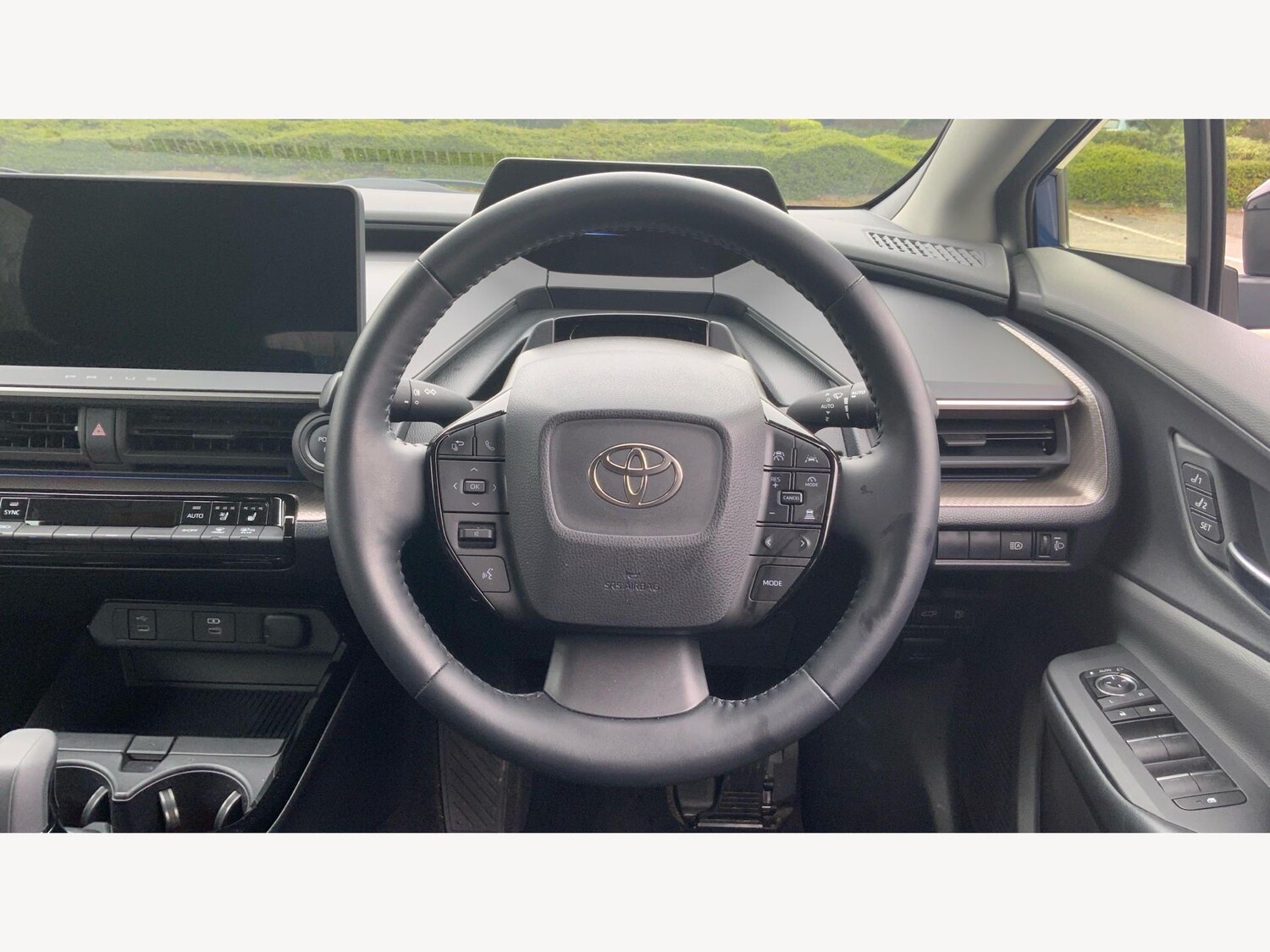 Used Toyota Prius 2024 for sale - 77768727: Photo 8
