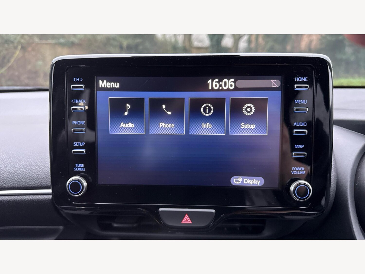 Used Toyota Yaris 2022 for sale - 77575188: Photo 28