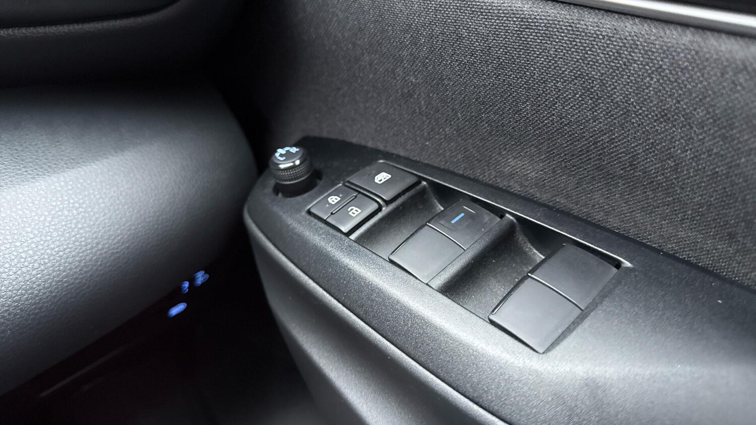 Used Toyota Yaris 2022 for sale - 77575188: Photo 41