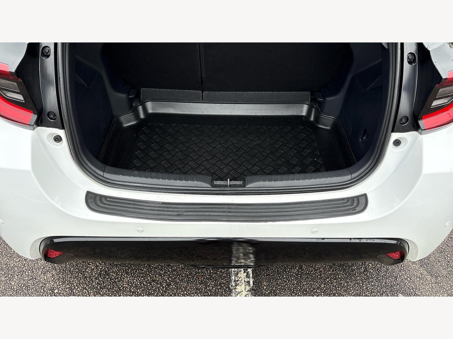 Used Toyota Yaris 2022 for sale - 76269990: Photo 29