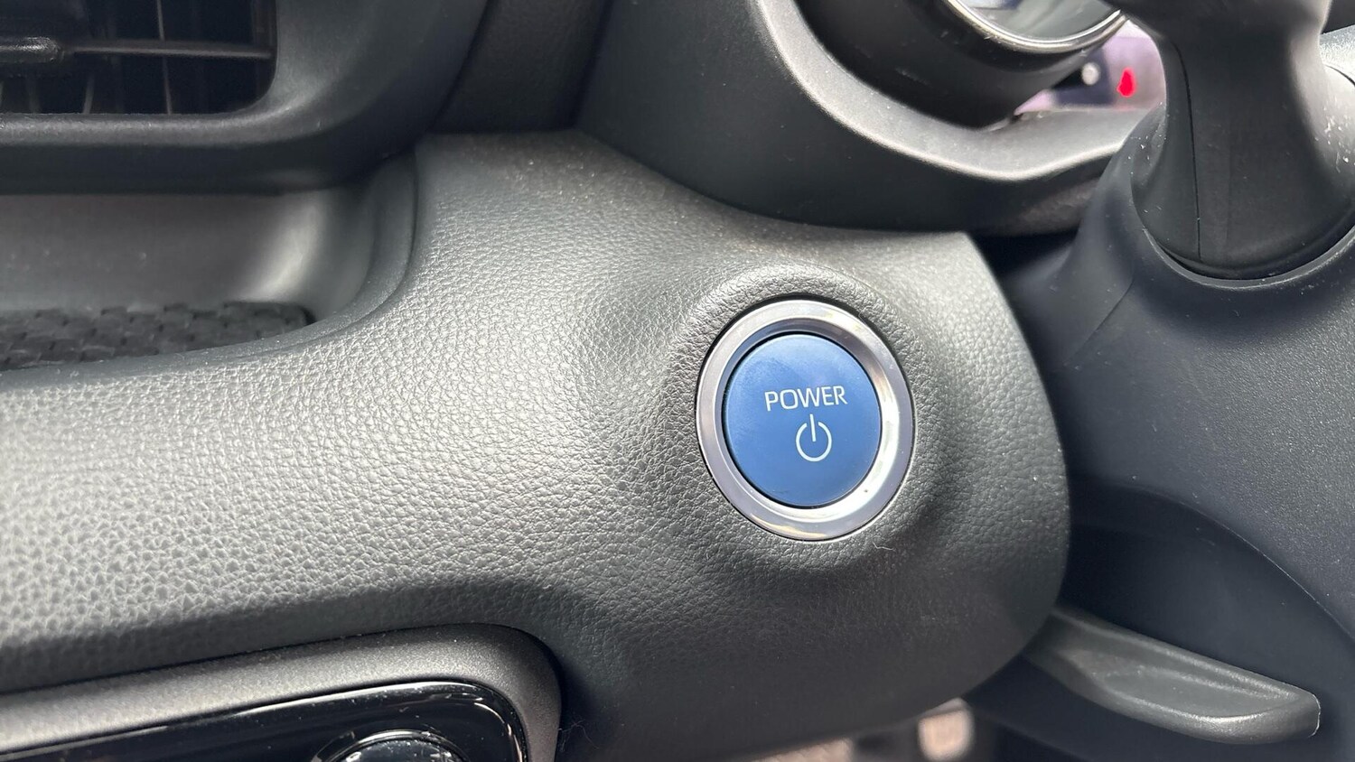 Used Toyota Yaris 2022 for sale - 76269990: Photo 42