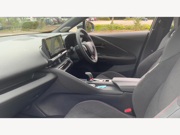 Used Toyota C-HR 2025 for sale - 75645654: Photo 12